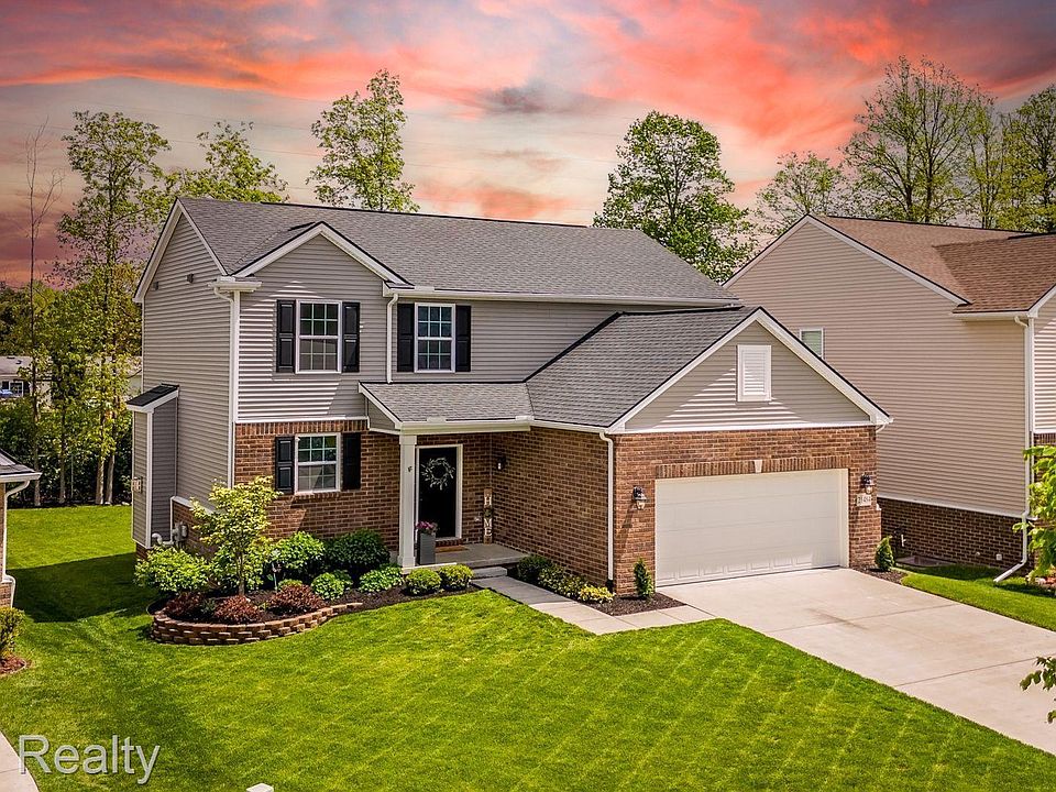 1st image of 21484 Navarra Dr