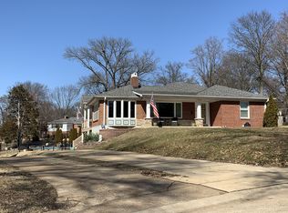 17 Willmore Rd, Saint Louis, MO 63109