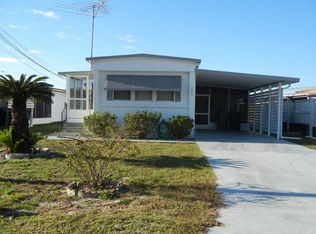 1513 Ridge Rd, Tavares, FL 32778