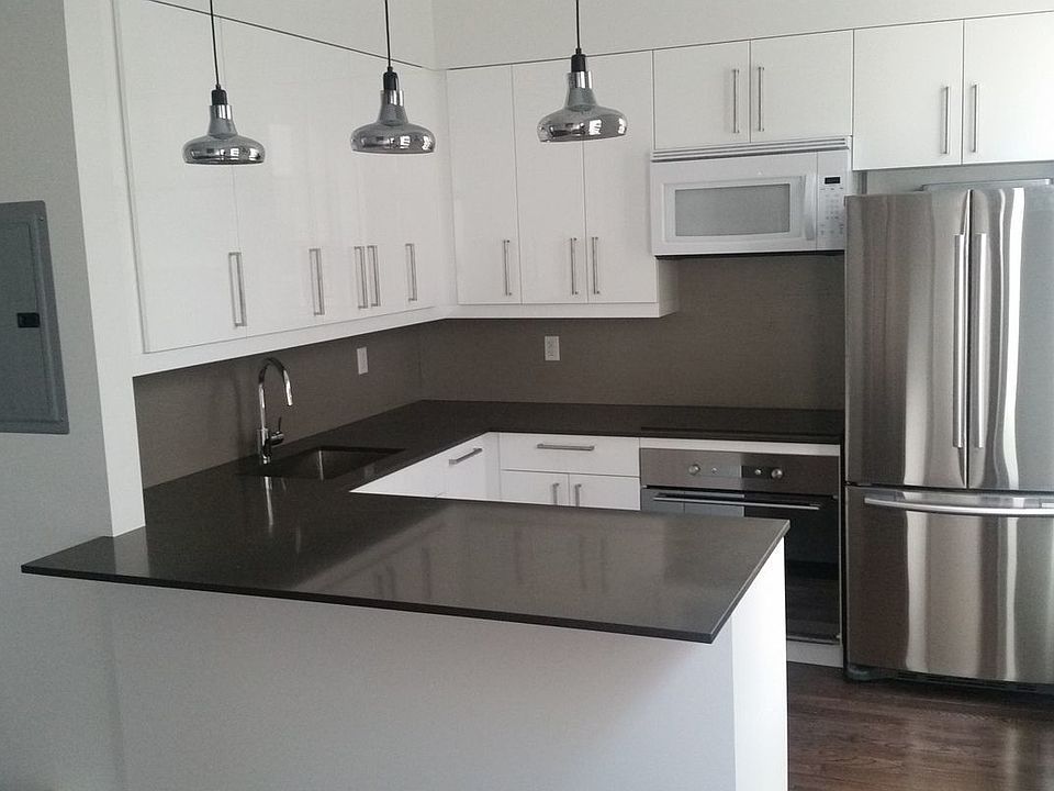 1st image of 1524 Myrtle Ave #3
