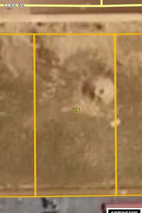 2nd image of 901 Cliff Ave