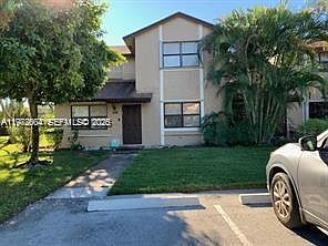 1st image of 216 Lakeside Cir