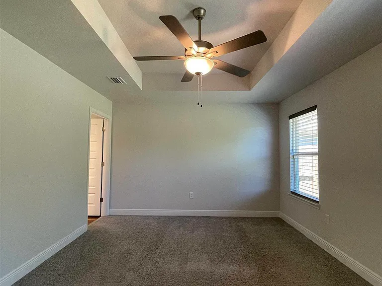 7130 Sonny Dr — Photo 11