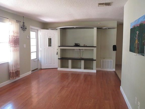 2nd image of 7522 Laurel Springs Dr