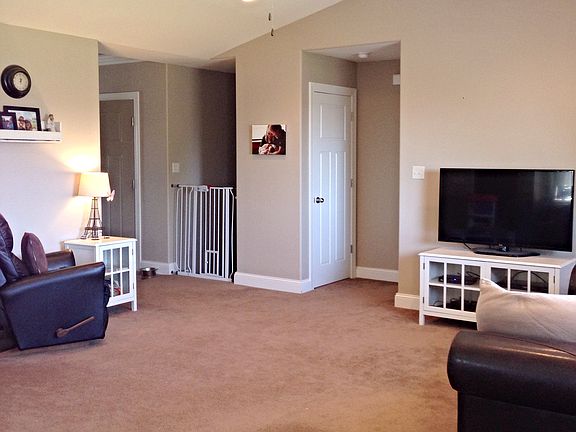 5th image of 6715 Cove Creek Dr