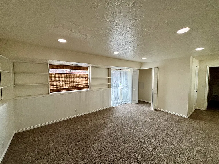 814 W Sweet Meadow Ln — Photo 9