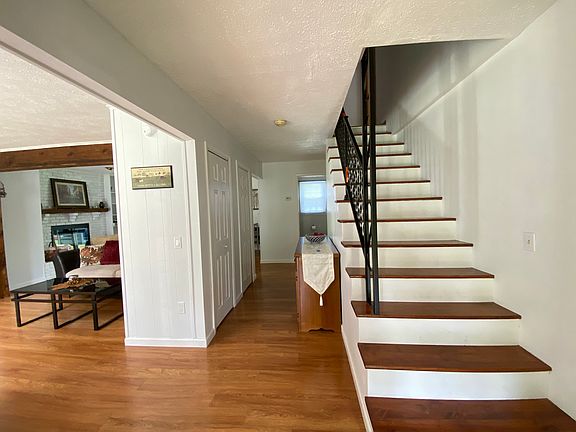 2nd image of 511 Grant St