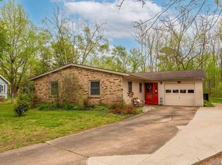 2017 W Norwood Dr, Carbondale, IL 62901