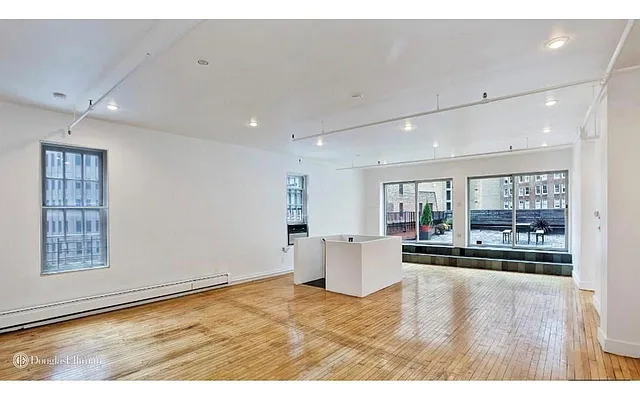 Rented by Douglas Elliman | media 35