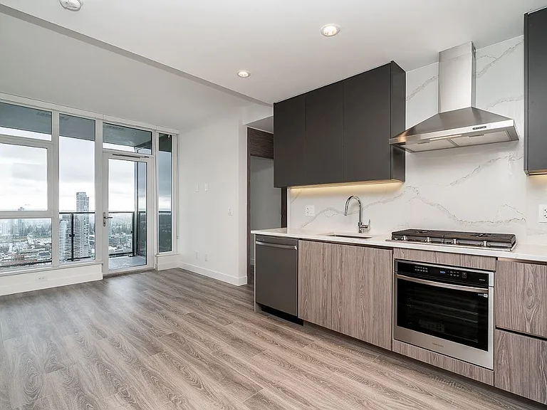 10750 135a St #4205 — Photo 6