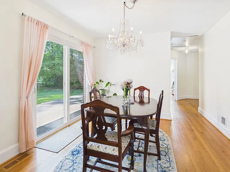 8808 Michaux Ln — Photo 14