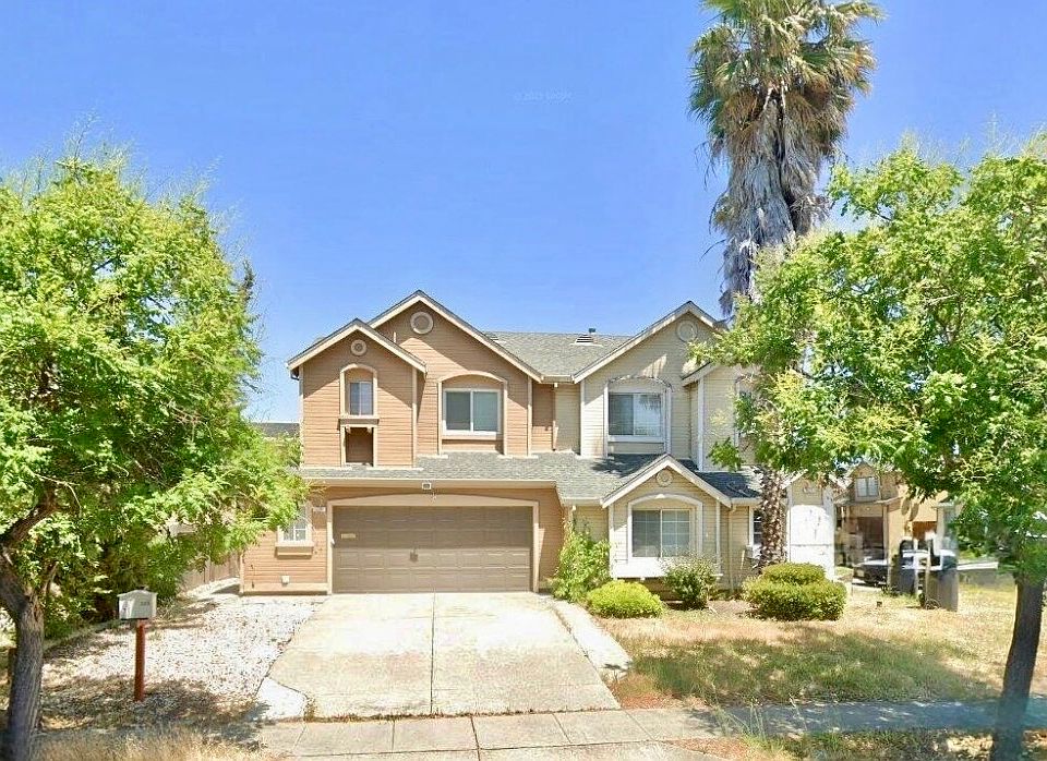 1st image of 225 Tamarisk Cir