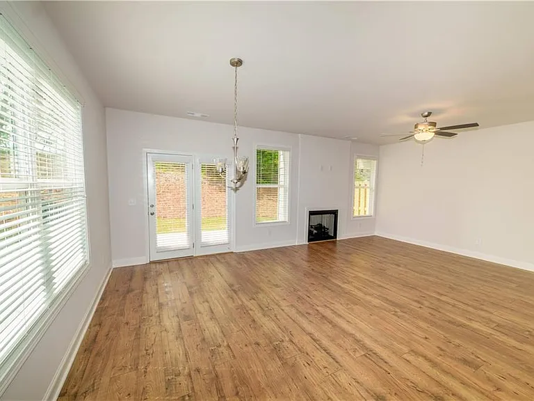 5120 Hillington Way — Photo 18