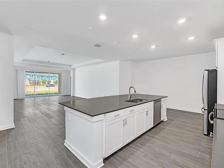 5768 Stephens Rd — Photo 11