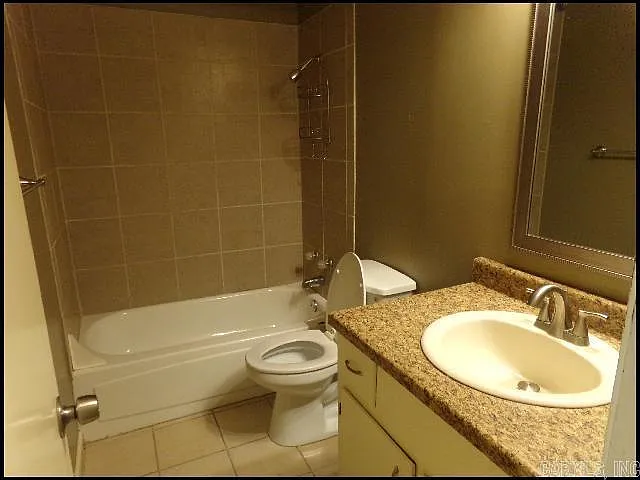 3405 Malloy St — Photo 7