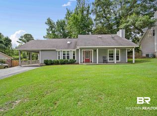 521 Parkwood Ave, Daphne, AL 36526