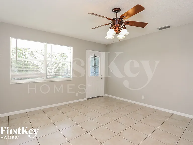 4900 NW 3rd Ave — Photo 3