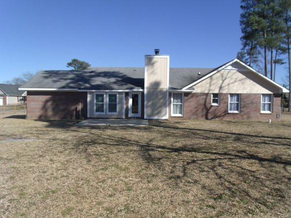 4th image of 128 Holly Ln