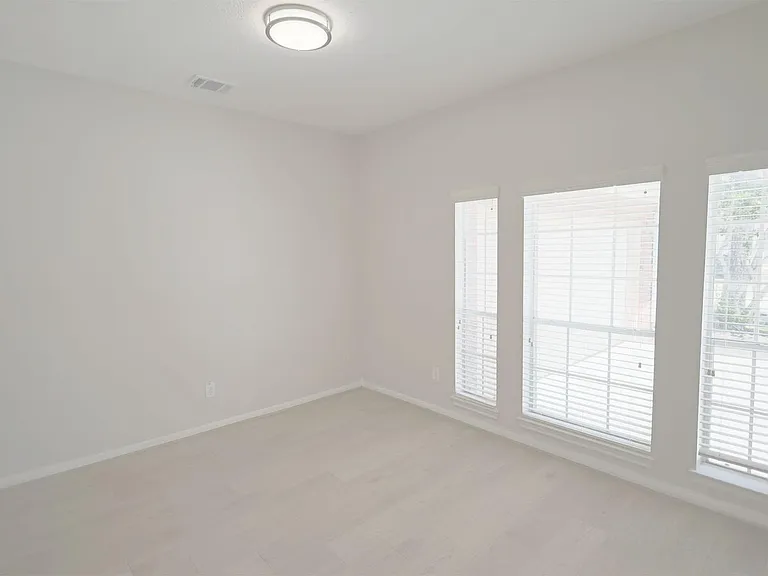 18123 Somerset Knolls Ct — Photo 6