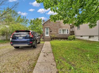 217 Giles St, London, ON N5Z 2V9