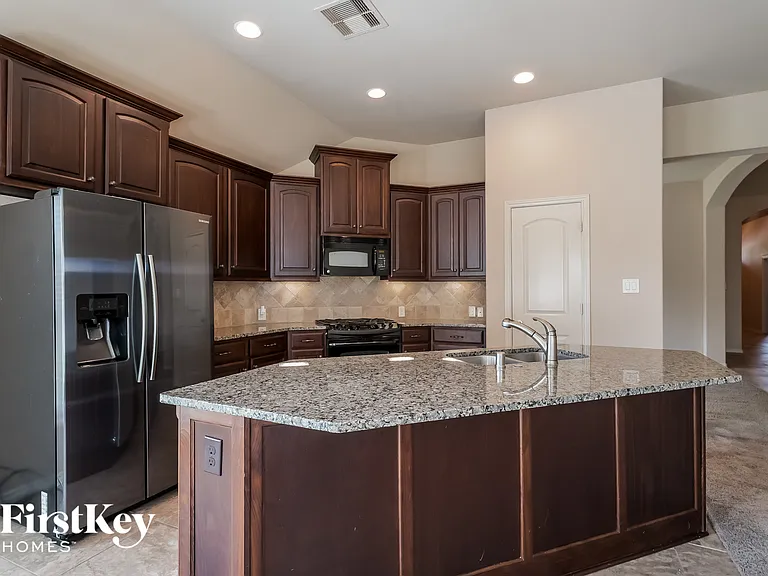 4203 Driftwood Bend Ct — Photo 9