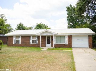 312 Woodlawn Ave, Atmore, AL 36502