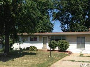 2585 Mockingbird Ln, Florissant, MO