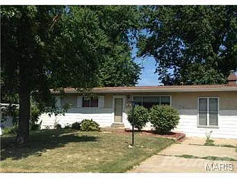 2585 Mockingbird Ln photo 1