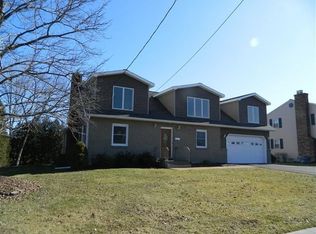 1208 Park Manor Blvd, Endwell, NY 13760