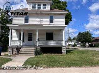 861 Wisconsin St, Oshkosh, WI 54901