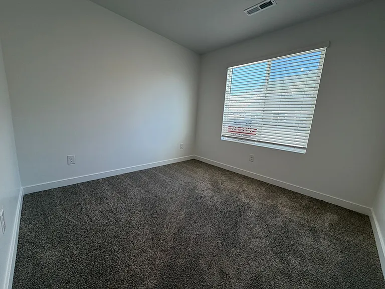 1378 S 3640 E — Photo 14