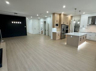 13959 60a Ave, Surrey, BC V3X 2C5