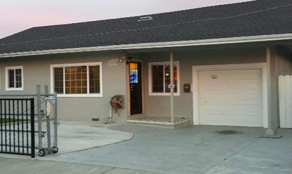 1st image of 309 Sparling Dr