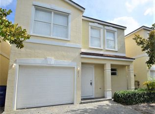 999 SW 15th St, Deerfield Beach, FL 33441