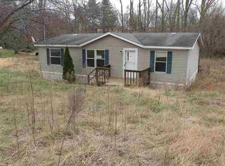 123 Hilltop St, Cadiz, KY 42211