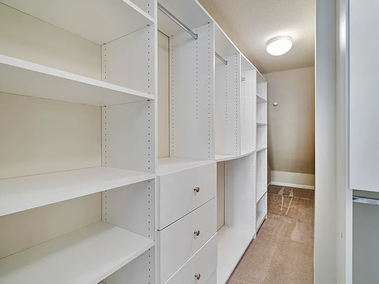 5266 Fioli Loop — Photo 12