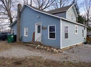 711 N Burr Oak Rd, Colon, MI 49040