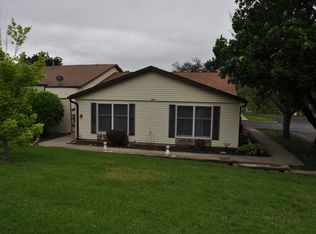 3214 W Carthage Dr APT 2, Freeport, IL 61032