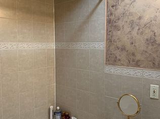 402 23rd St #1B, Virginia Beach, VA 23451