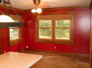 402 Neli Ct, Deerfield, WI 53531