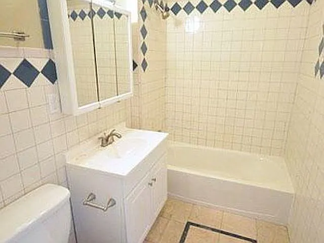 1490 Indianola Ave — Photo 7
