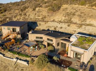 2706 Country Club Dr, Escondido, CA 92029