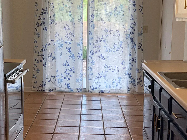 1270 N Falcon Ridge Dr — Photo 6