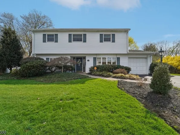 15 Ella Ln, Wayne Twp., NJ 07470