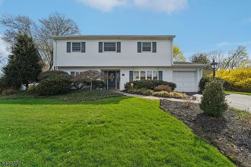 15 Ella Ln photo 1