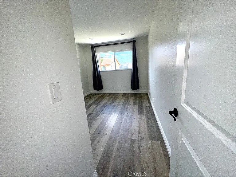 6911 Laurelhurst Dr — Photo 12