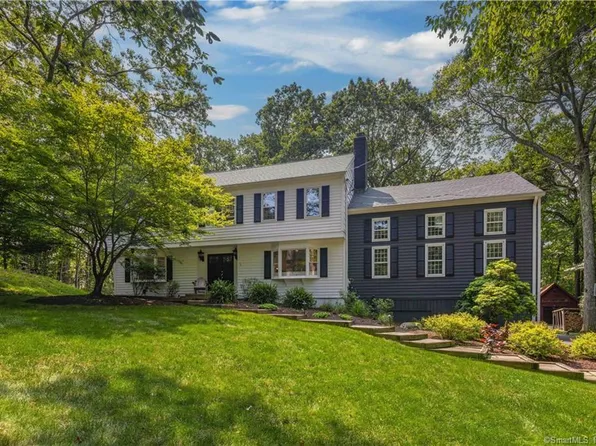 42 Tannery Lane South, Weston, CT 06883