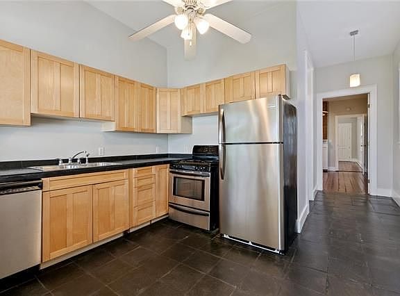 4th image of 2712 Chippewa St #2712