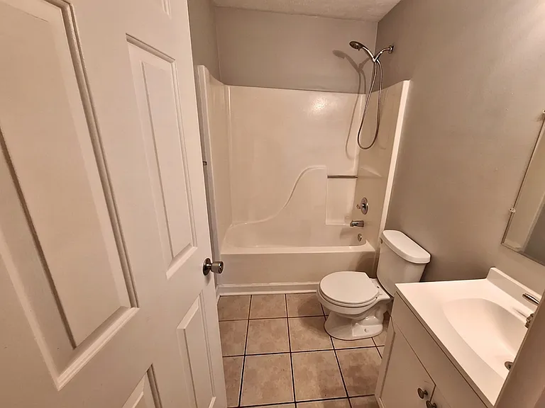 118B N Poole St — Photo 5