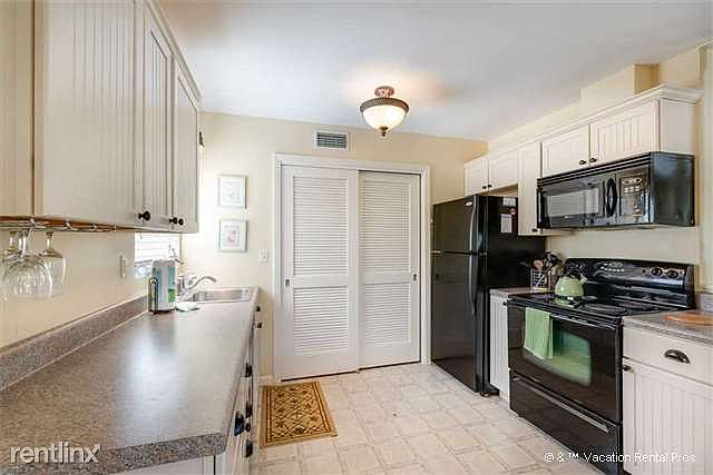 Whip up a tasty culinary treat in the spacious kitchen!